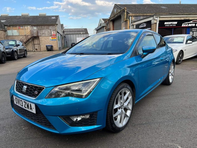 SEAT LEON