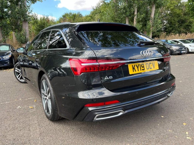 AUDI A6 AVANT