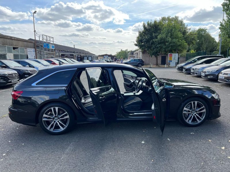 AUDI A6 AVANT