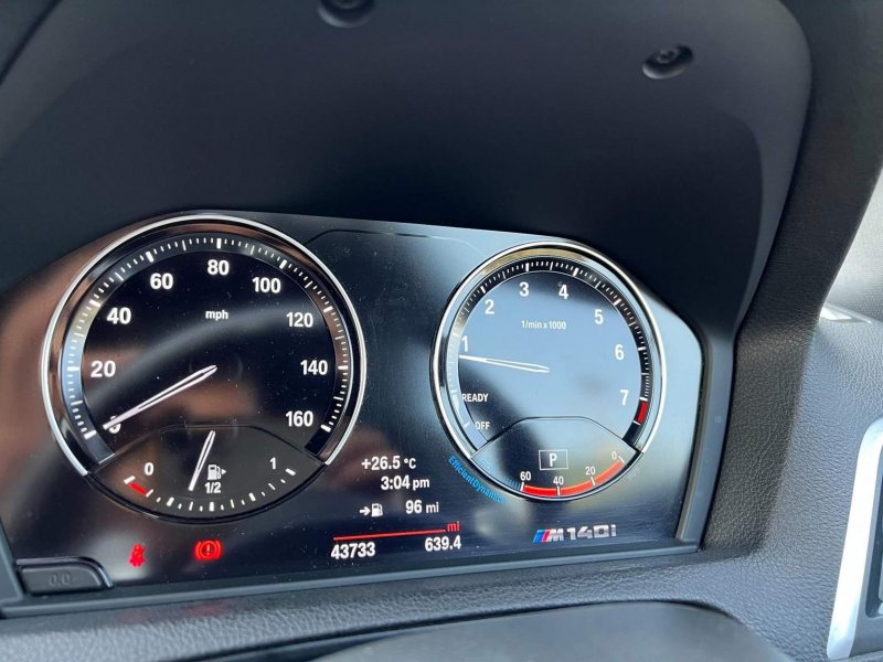 BMW 1 SERIES