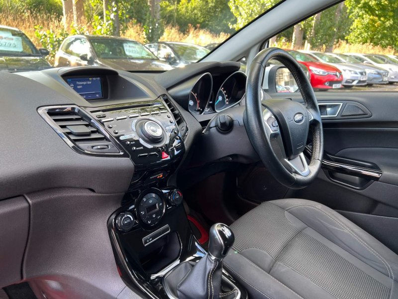 FORD FIESTA