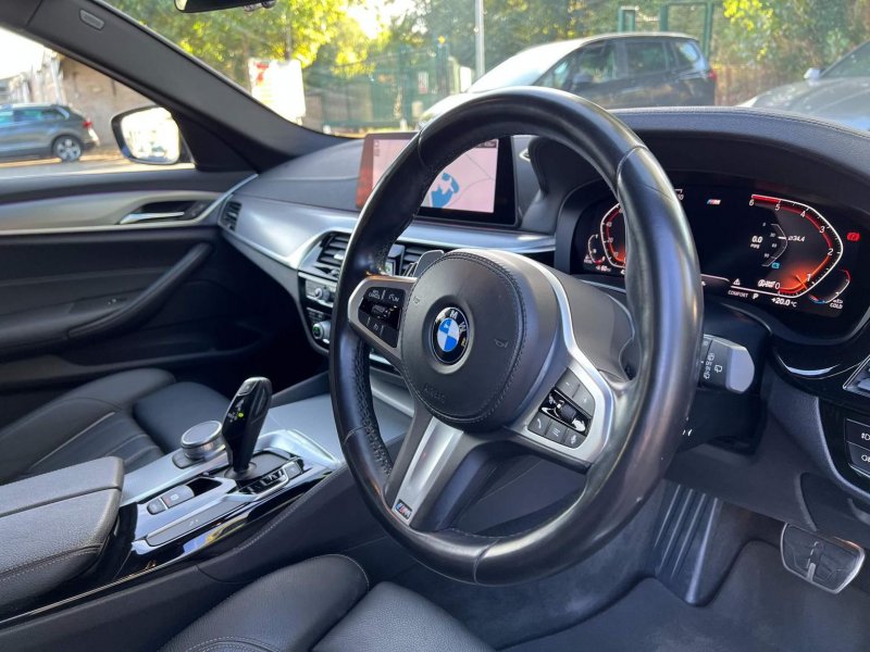 BMW 5 SERIES