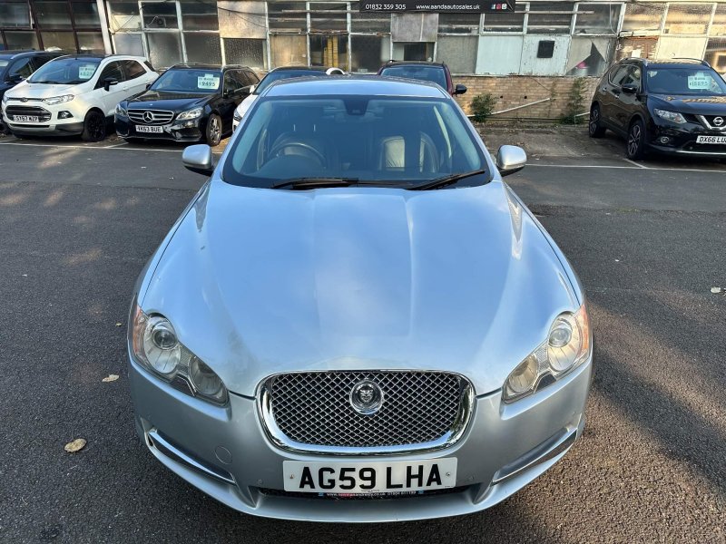 JAGUAR XF