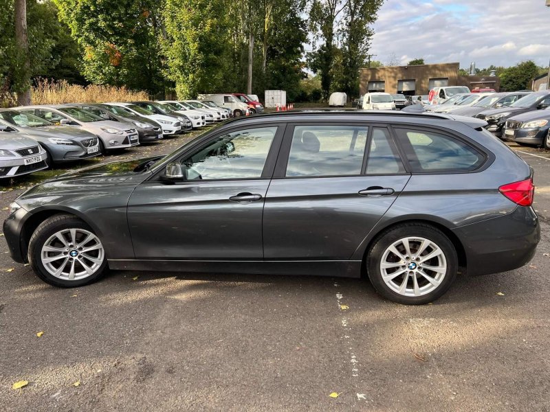 BMW 3 SERIES
