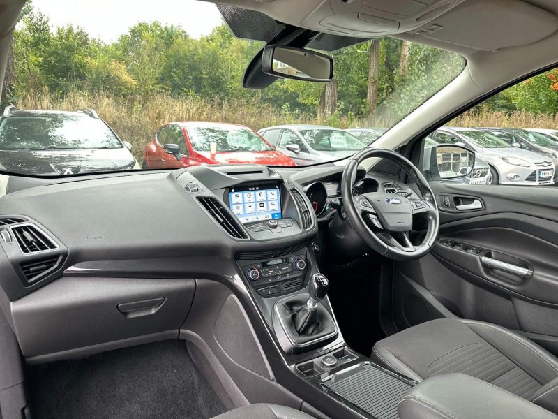 FORD KUGA