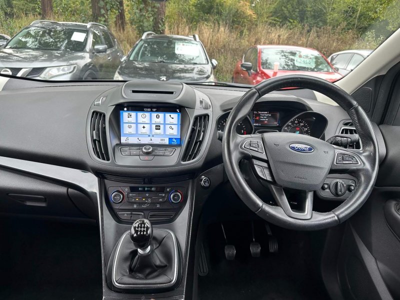 FORD KUGA