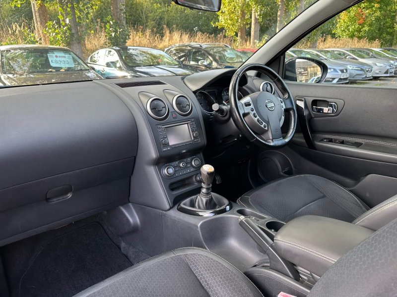 NISSAN QASHQAI