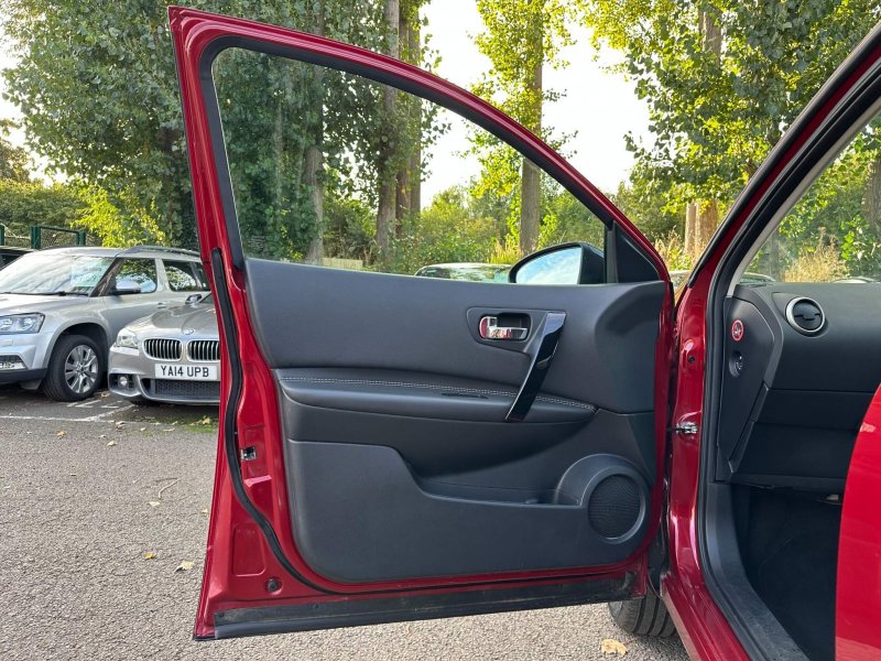 NISSAN QASHQAI