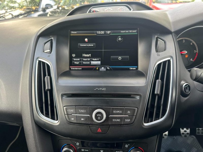 FORD FOCUS