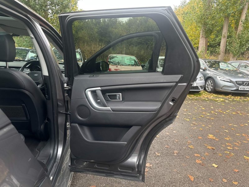 LAND ROVER DISCOVERY SPORT