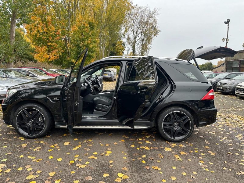 MERCEDES-BENZ M CLASS