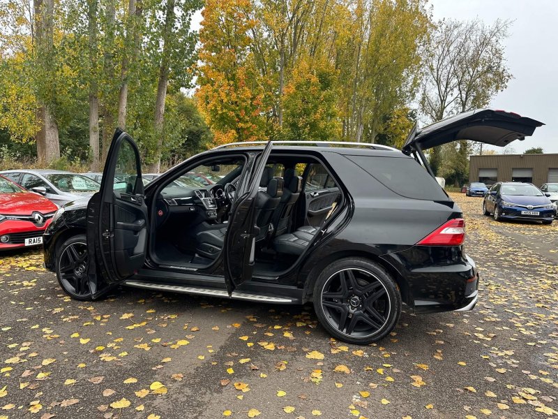 MERCEDES-BENZ M CLASS