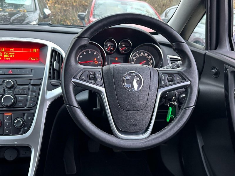VAUXHALL ASTRA