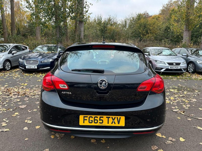 VAUXHALL ASTRA