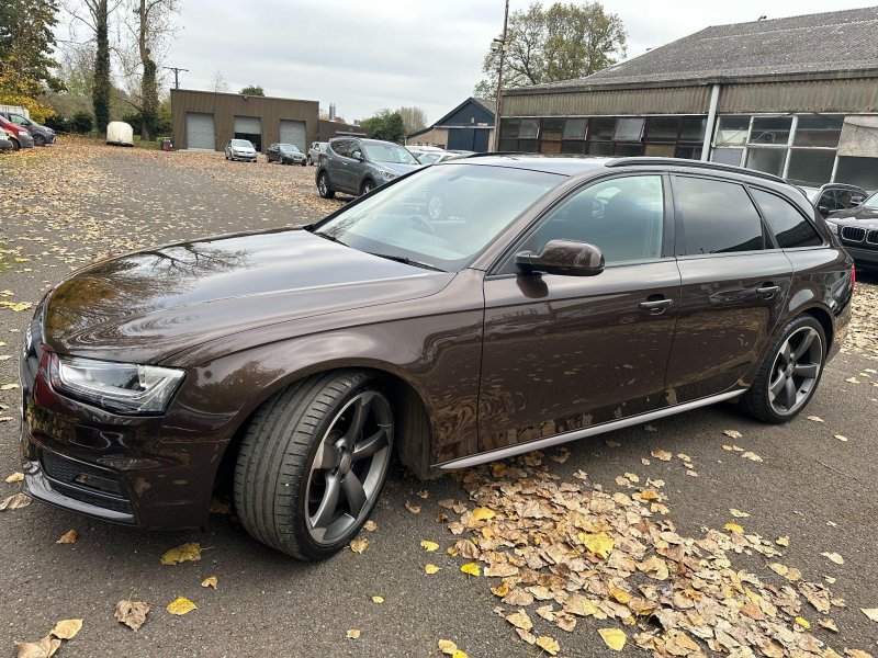 AUDI A4 AVANT
