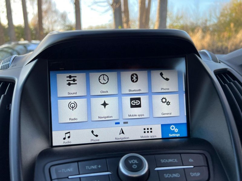 FORD KUGA