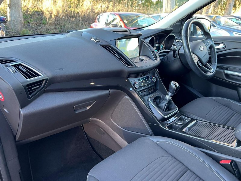 FORD KUGA