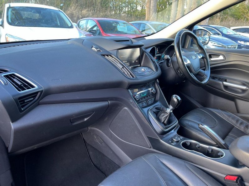 FORD KUGA