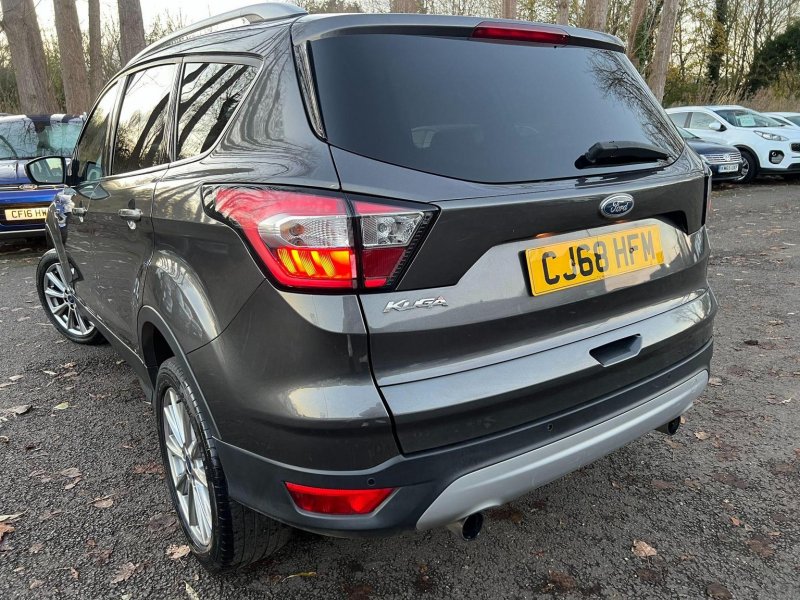 FORD KUGA