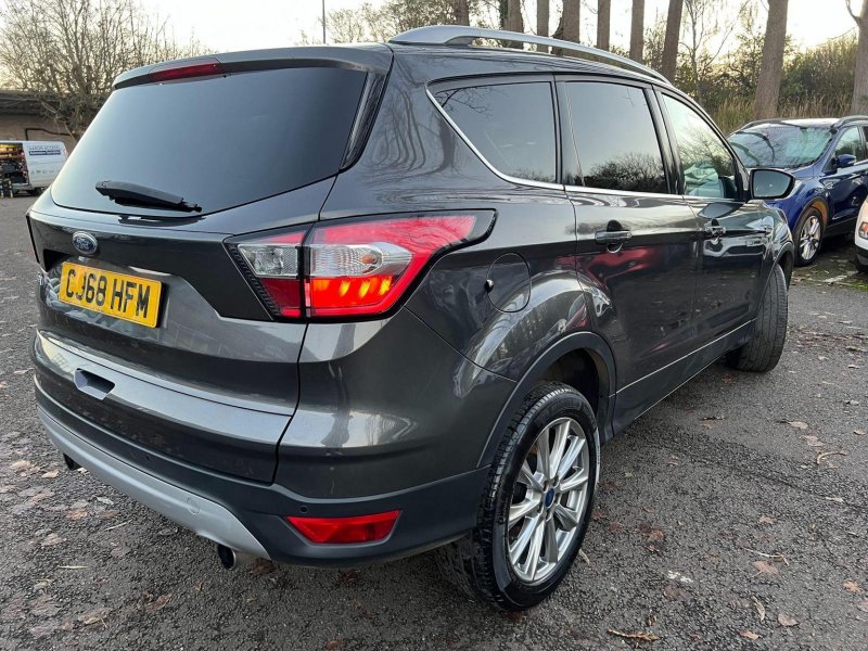 FORD KUGA