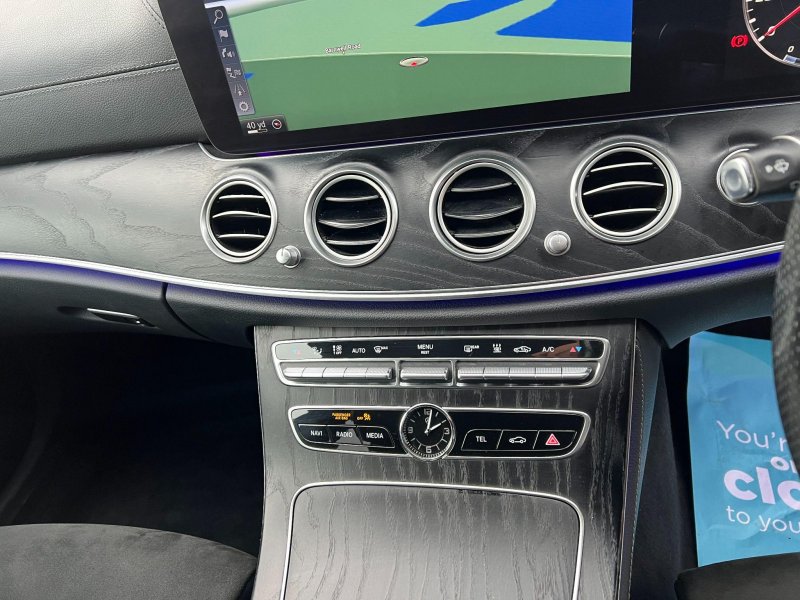 MERCEDES-BENZ E CLASS