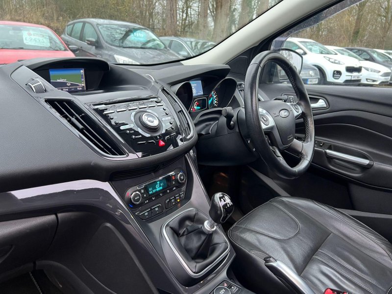 FORD KUGA