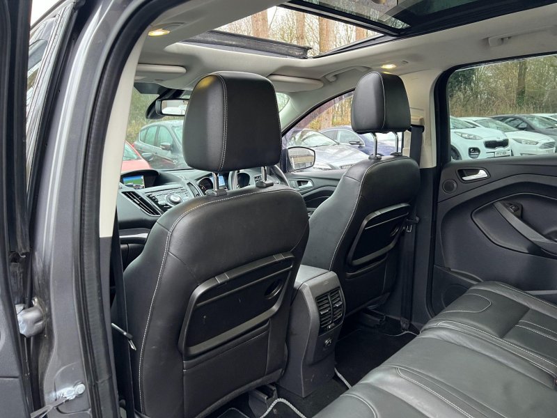 FORD KUGA