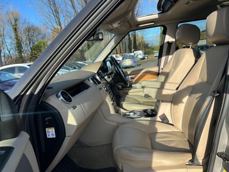 LAND ROVER DISCOVERY 4