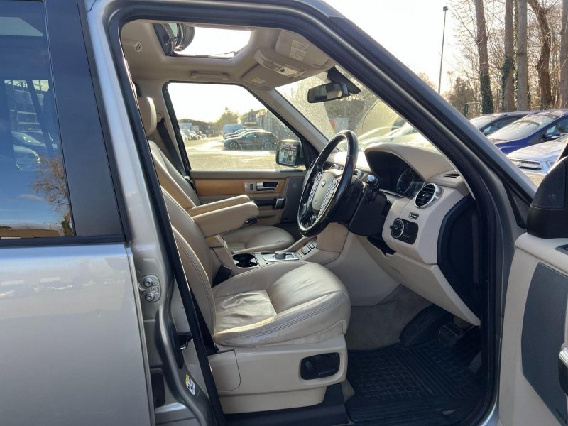LAND ROVER DISCOVERY 4