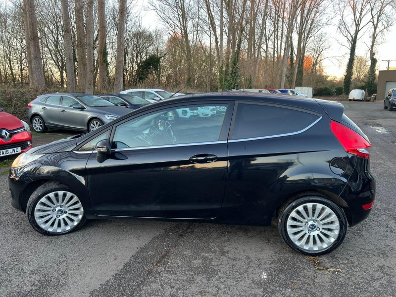 FORD FIESTA