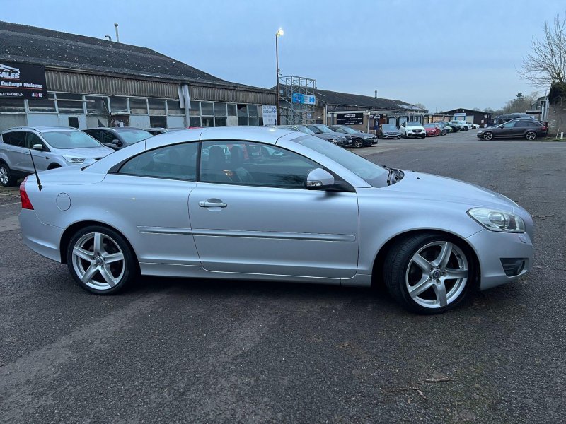VOLVO C70