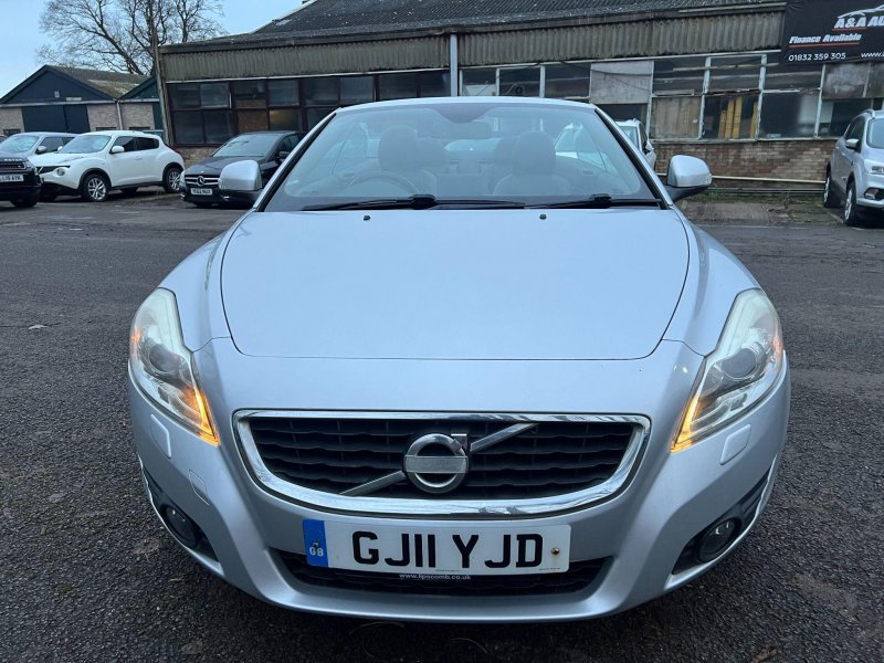 VOLVO C70