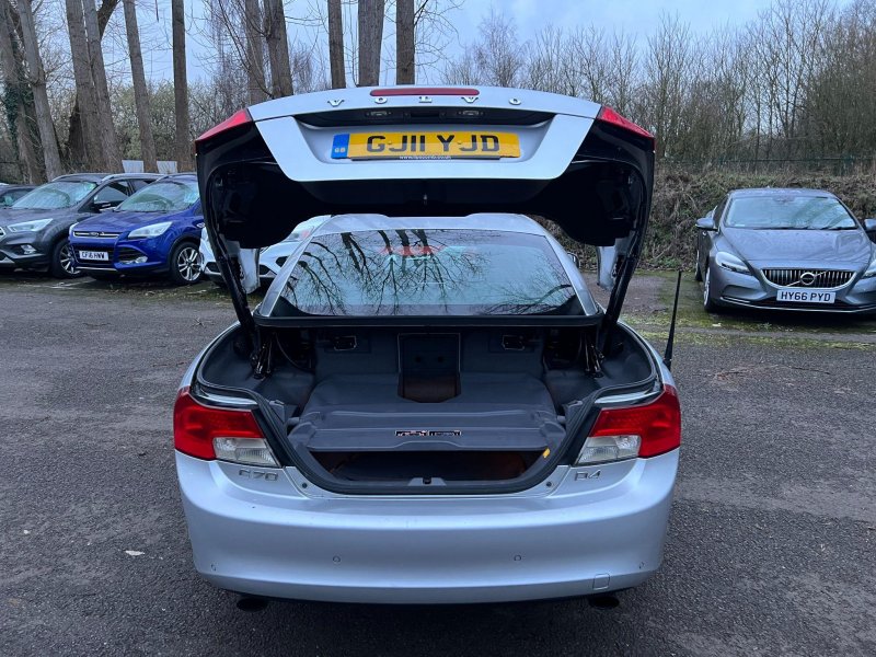 VOLVO C70