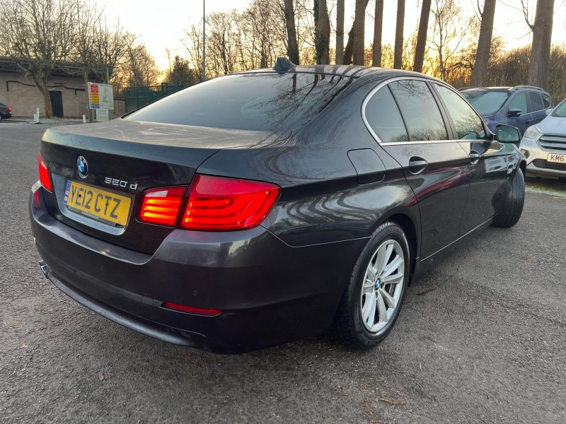 BMW 5 SERIES