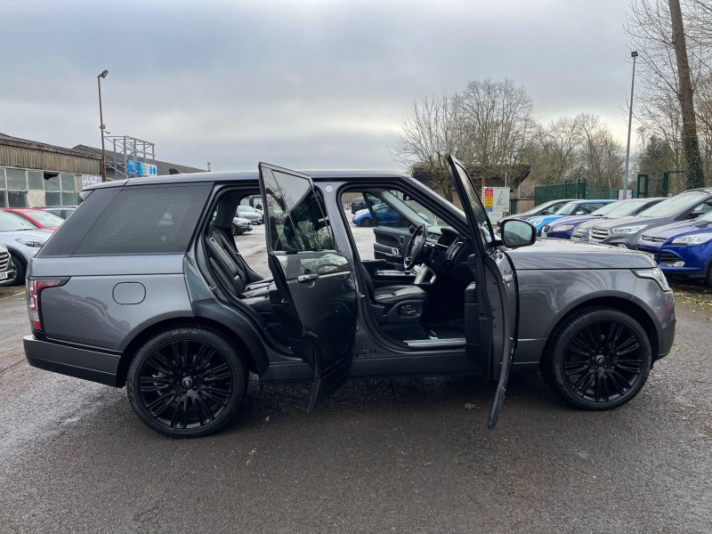 LAND ROVER RANGE ROVER