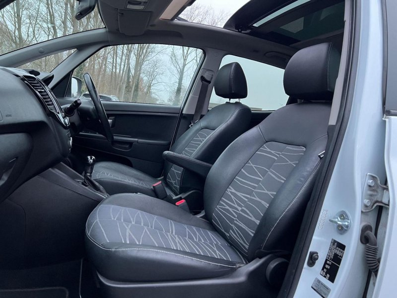 KIA VENGA