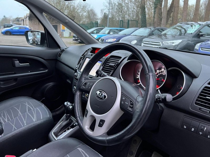 KIA VENGA