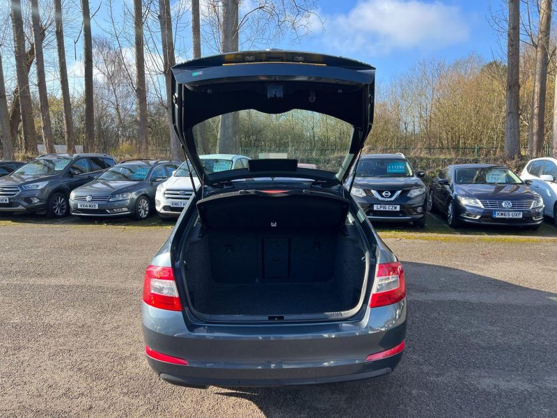 SKODA OCTAVIA